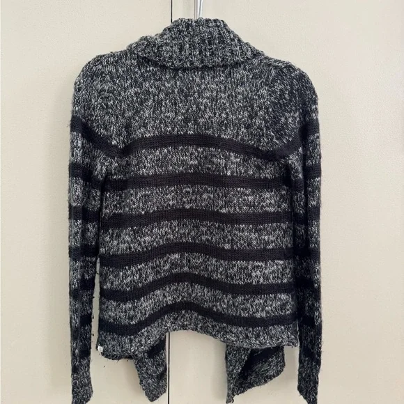 Element Black and Gray Cowl Neck Sweater with Wavy Stripes - Picture 2 of 4